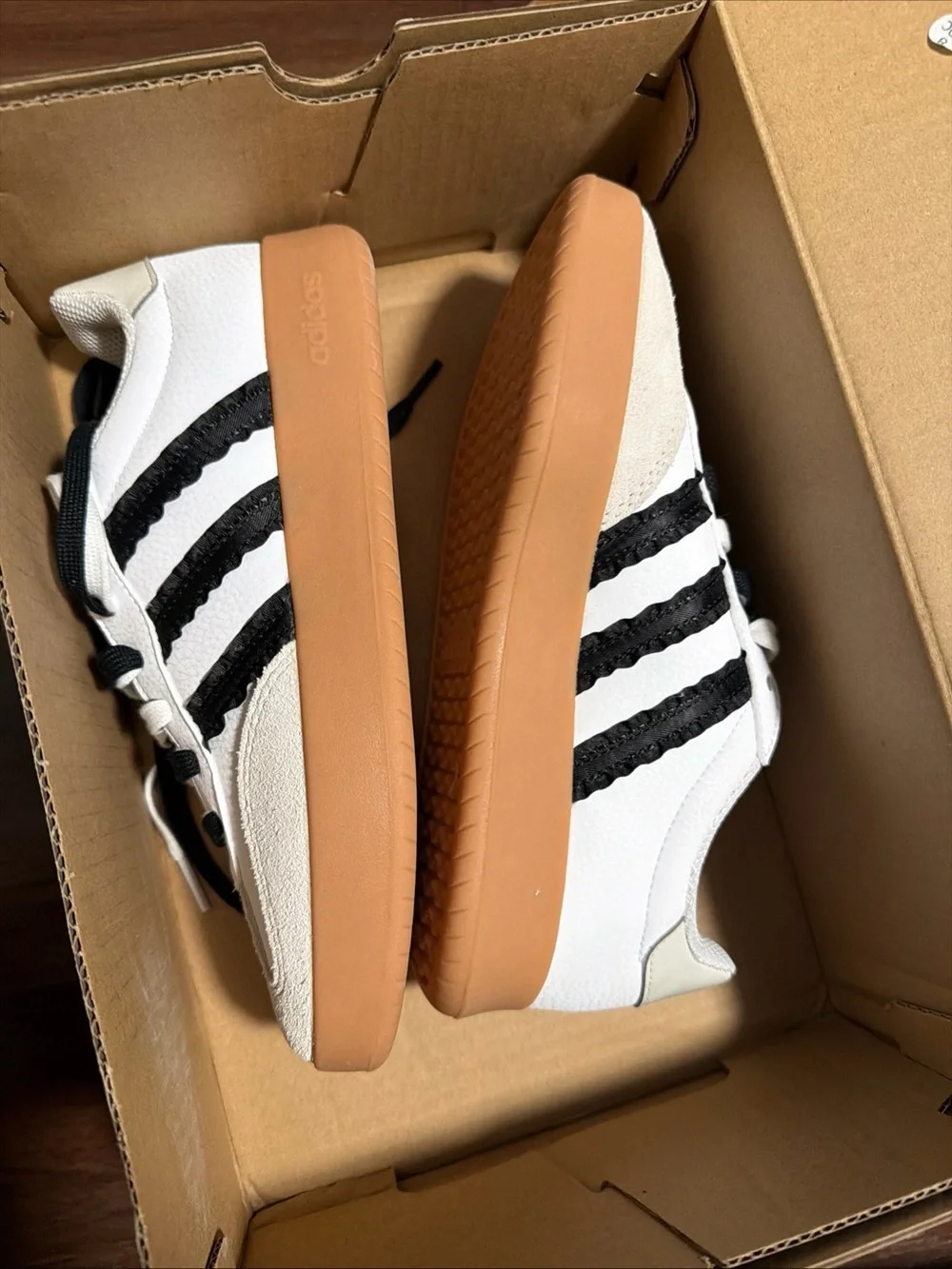 Adidas Women White Black Gum Sole Low Top Striped Athletic Sneakers . Size 7 - Picture 3 of 5